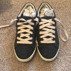 Taos sneakers-brand new in box